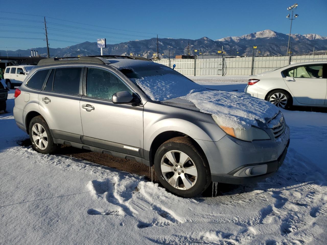 2010 Subaru Outback - Image 4