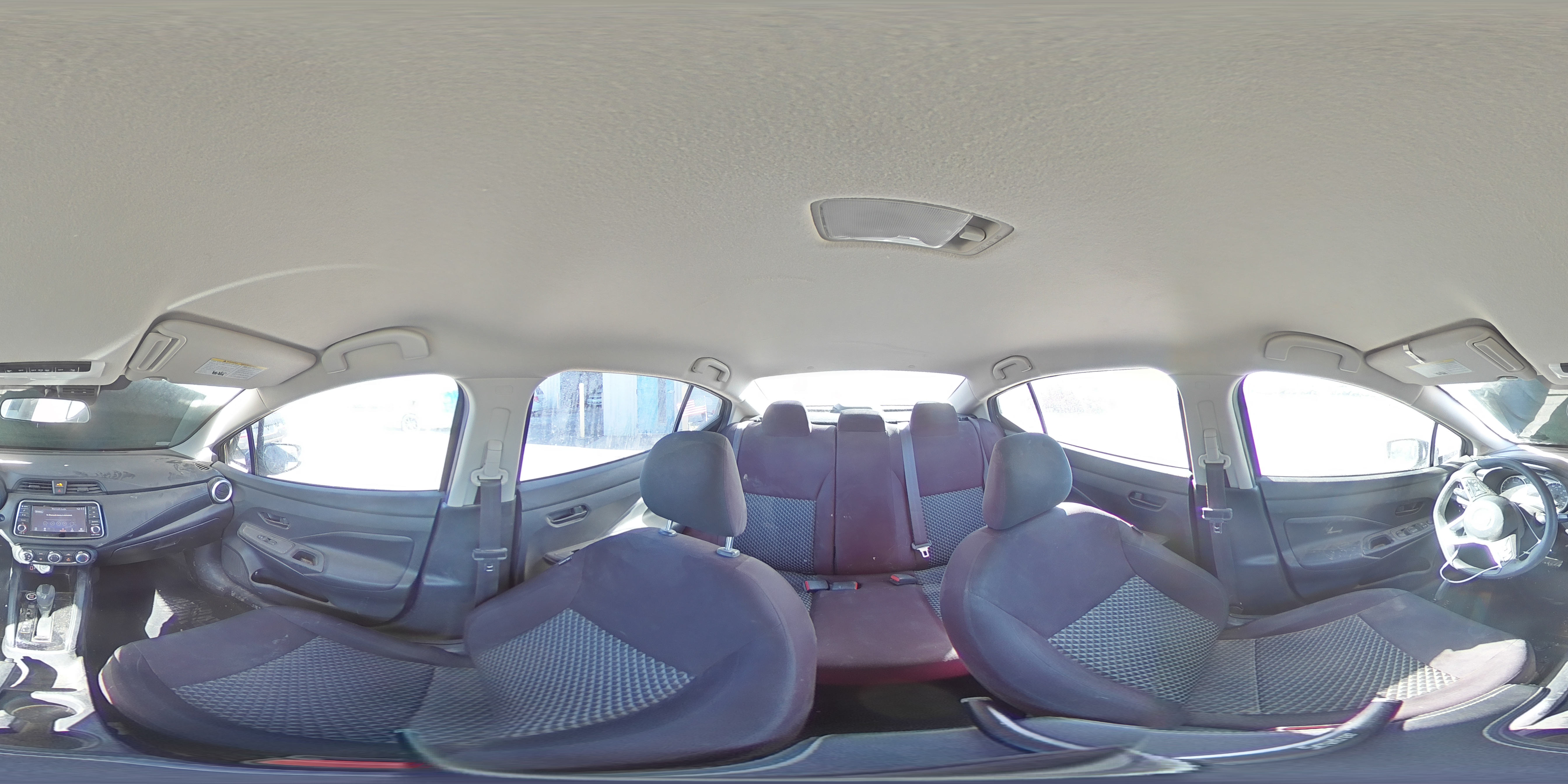 2021 Nissan Versa - Image 13