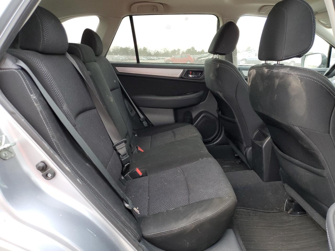 2015 Subaru Outback - Image 11