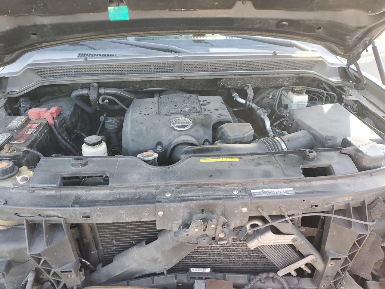 2011 Nissan Titan - Image 11