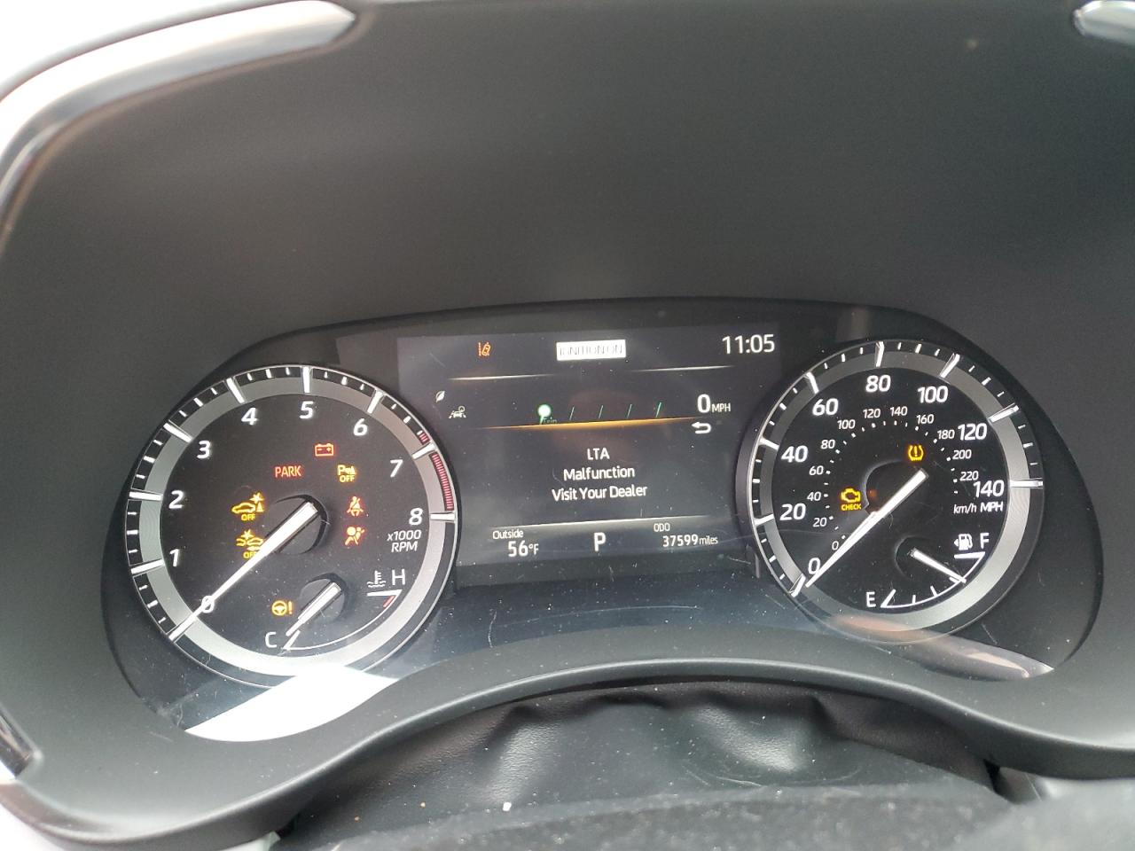 2021 Toyota Highlander - Image 9