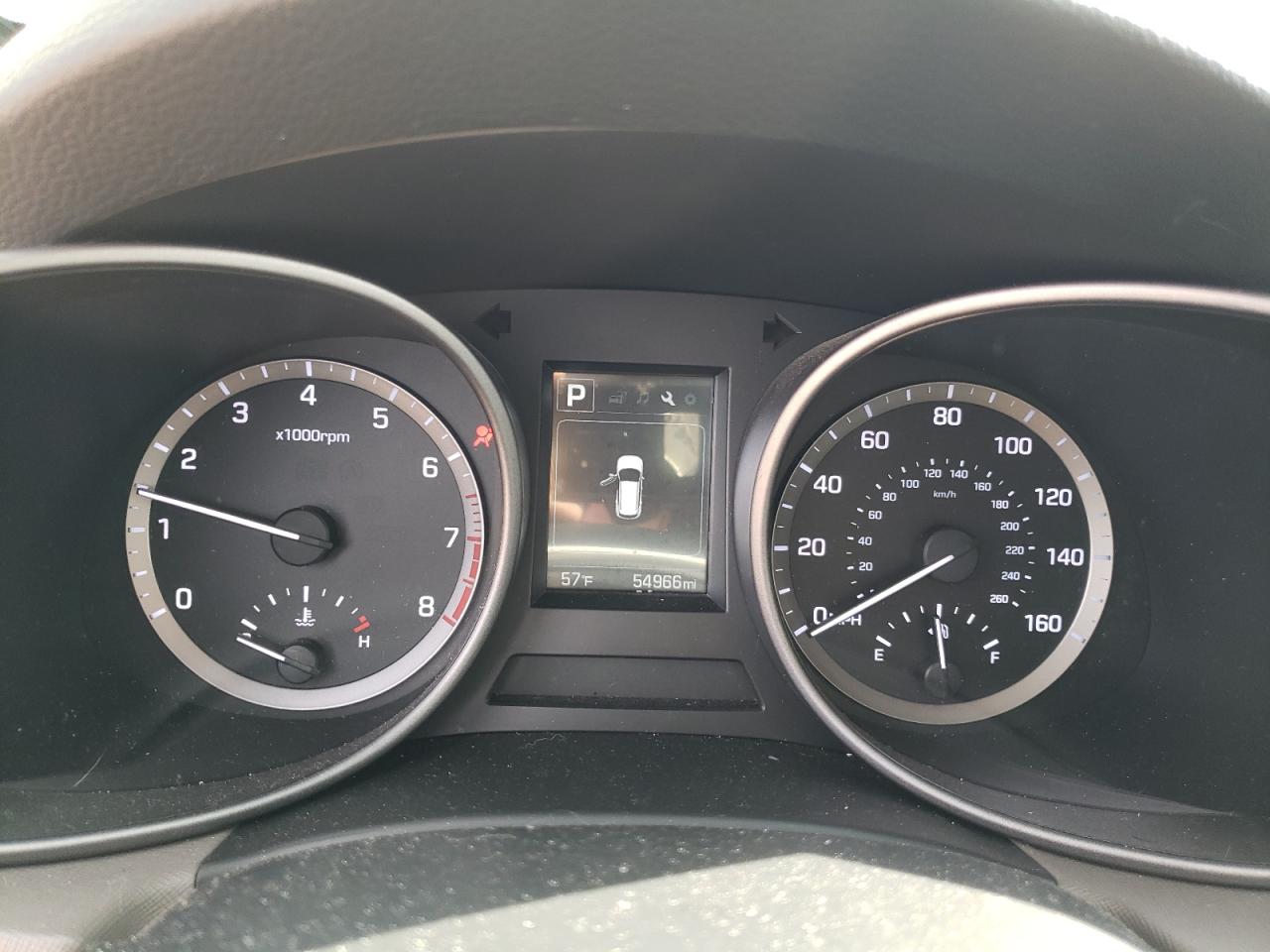 2018 Hyundai Santa Fe - Image 9