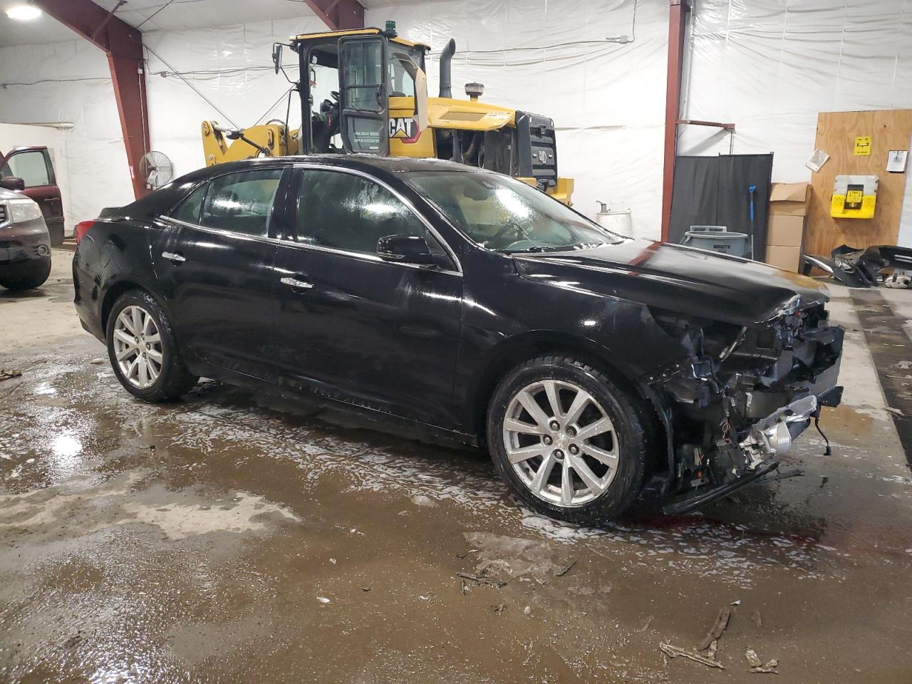 2016 Chevrolet Malibu - Image 4