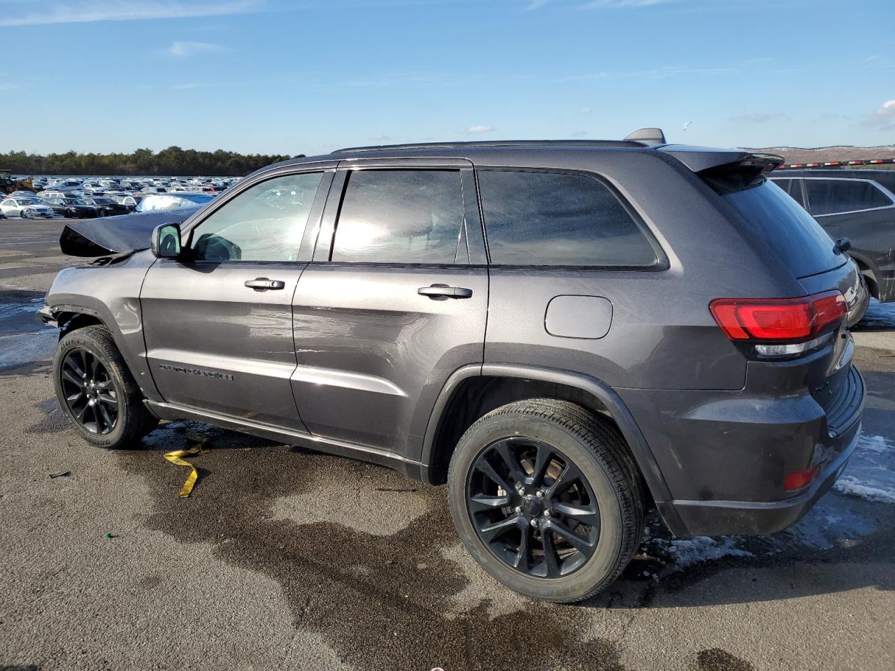 2020 Jeep Grand Cherokee - Image 2