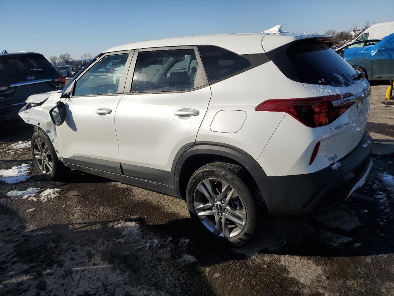 2023 Kia Seltos - Image 2
