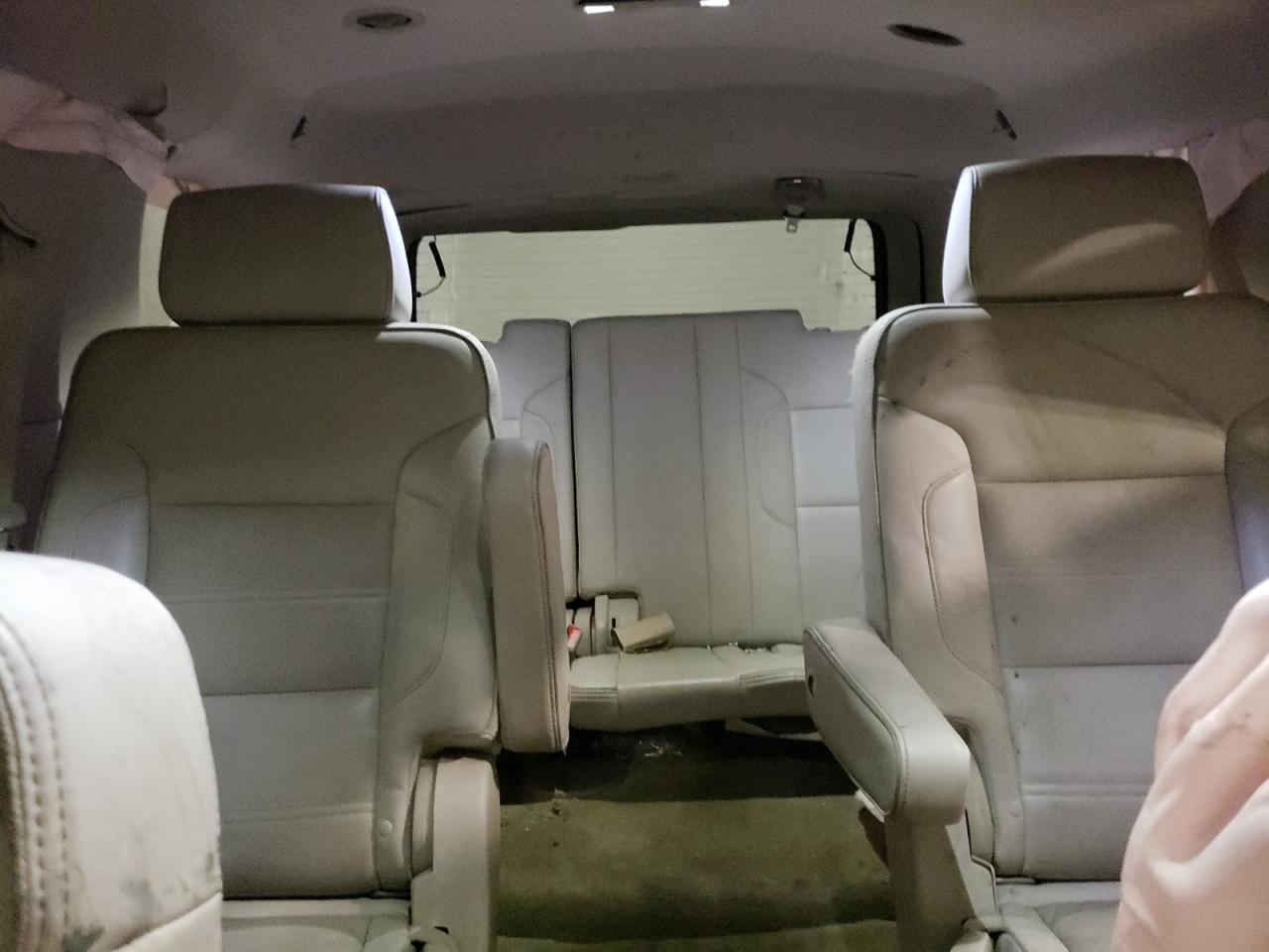 2015 GMC Yukon - Image 10
