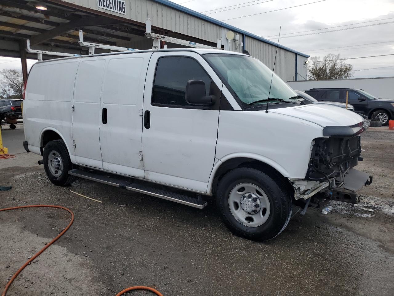 2017 Chevrolet Express - Image 4