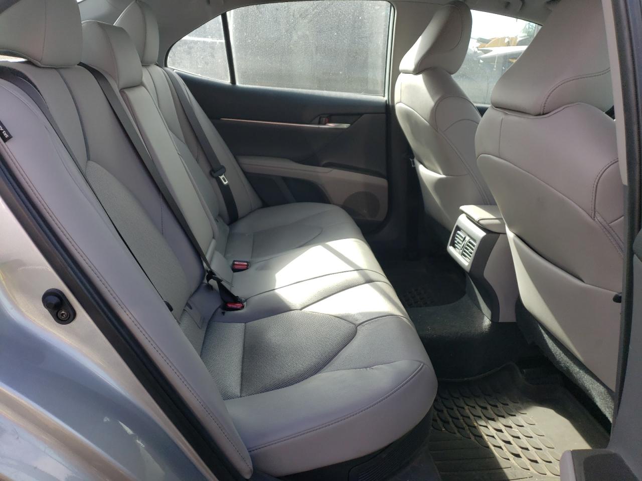 2021 Toyota Camry - Image 10