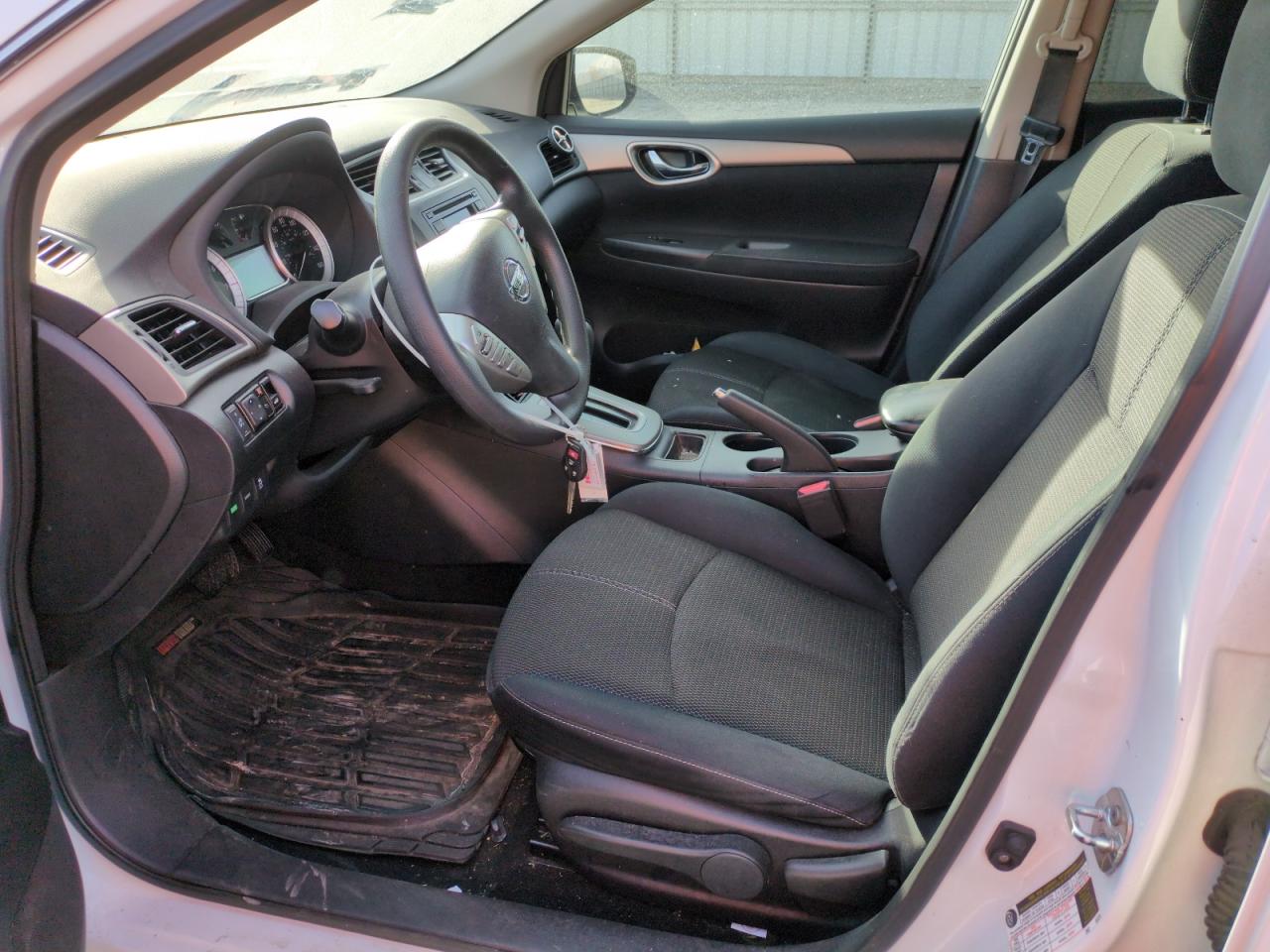 2015 Nissan Sentra - Image 7