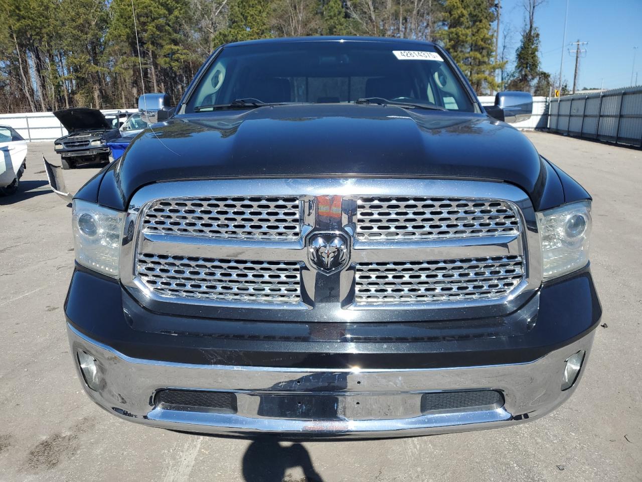 2015 RAM 1500 - Image 5