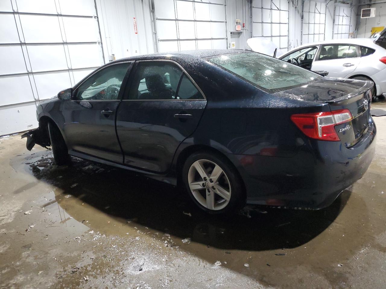 2014 Toyota Camry - Image 2