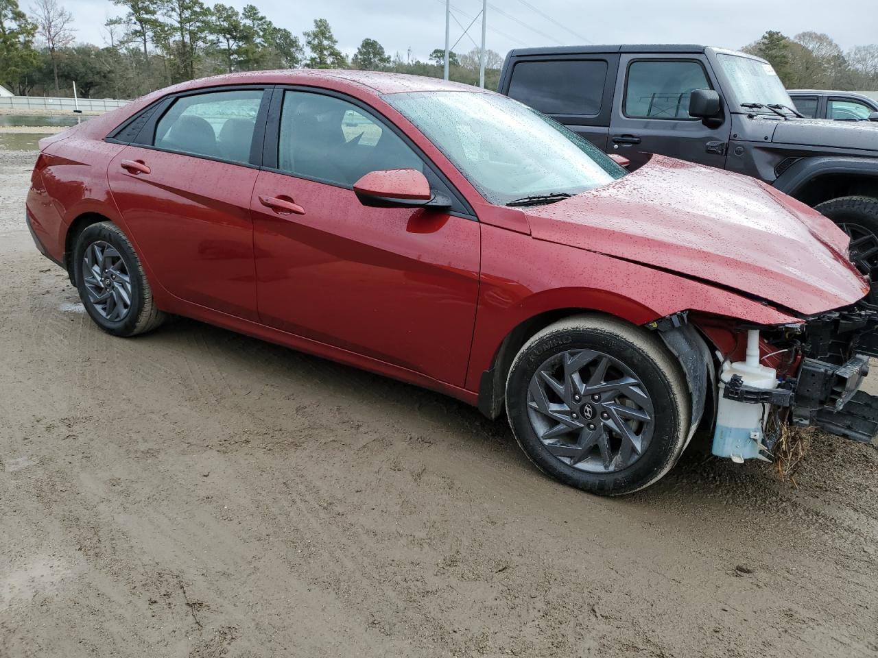 2024 Hyundai Elantra - Image 4