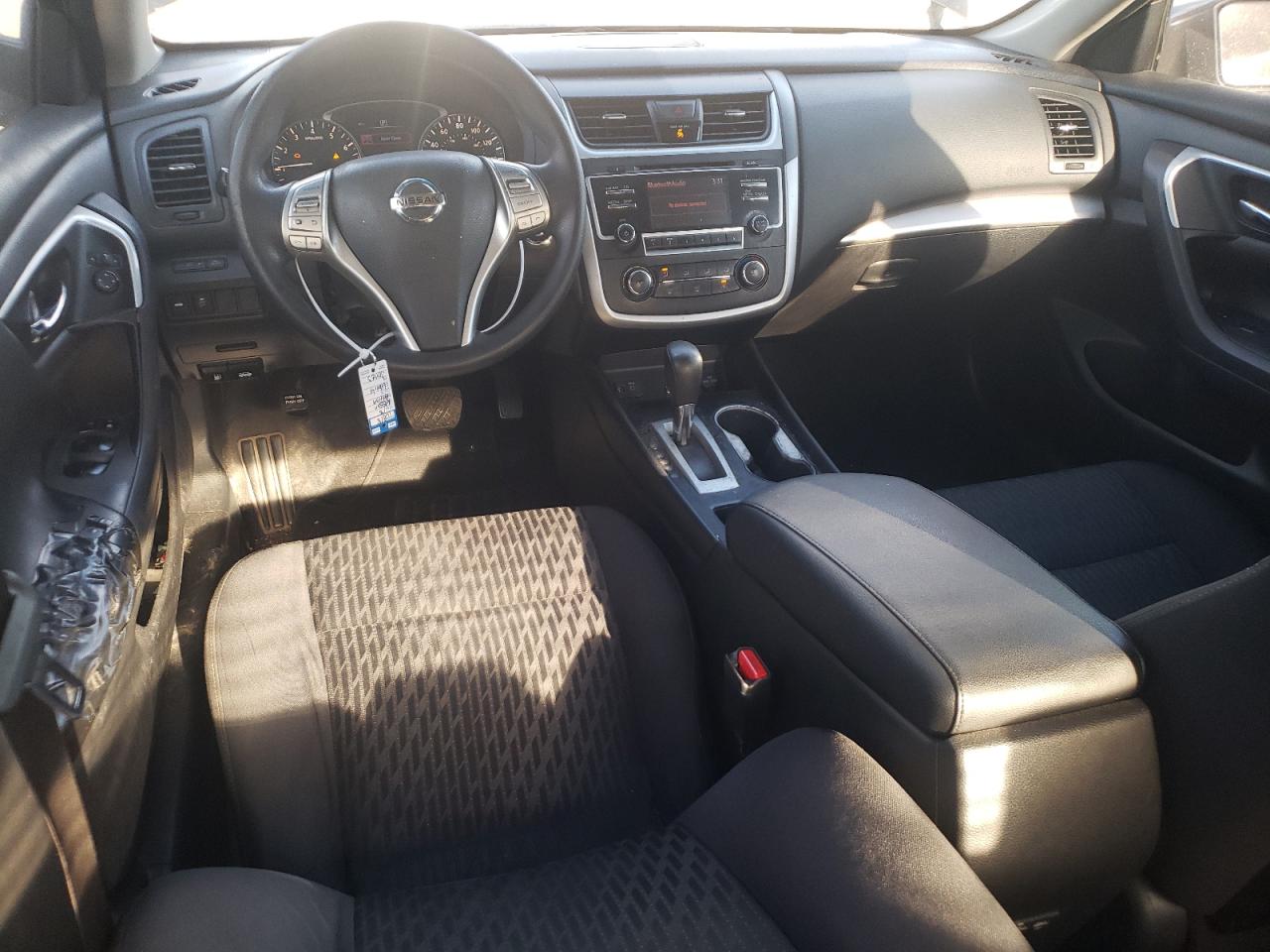 2018 Nissan Altima - Image 8