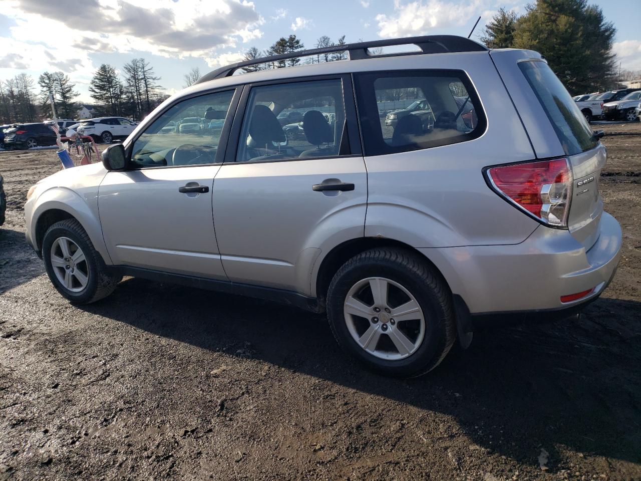 2010 Subaru Forester - Image 2