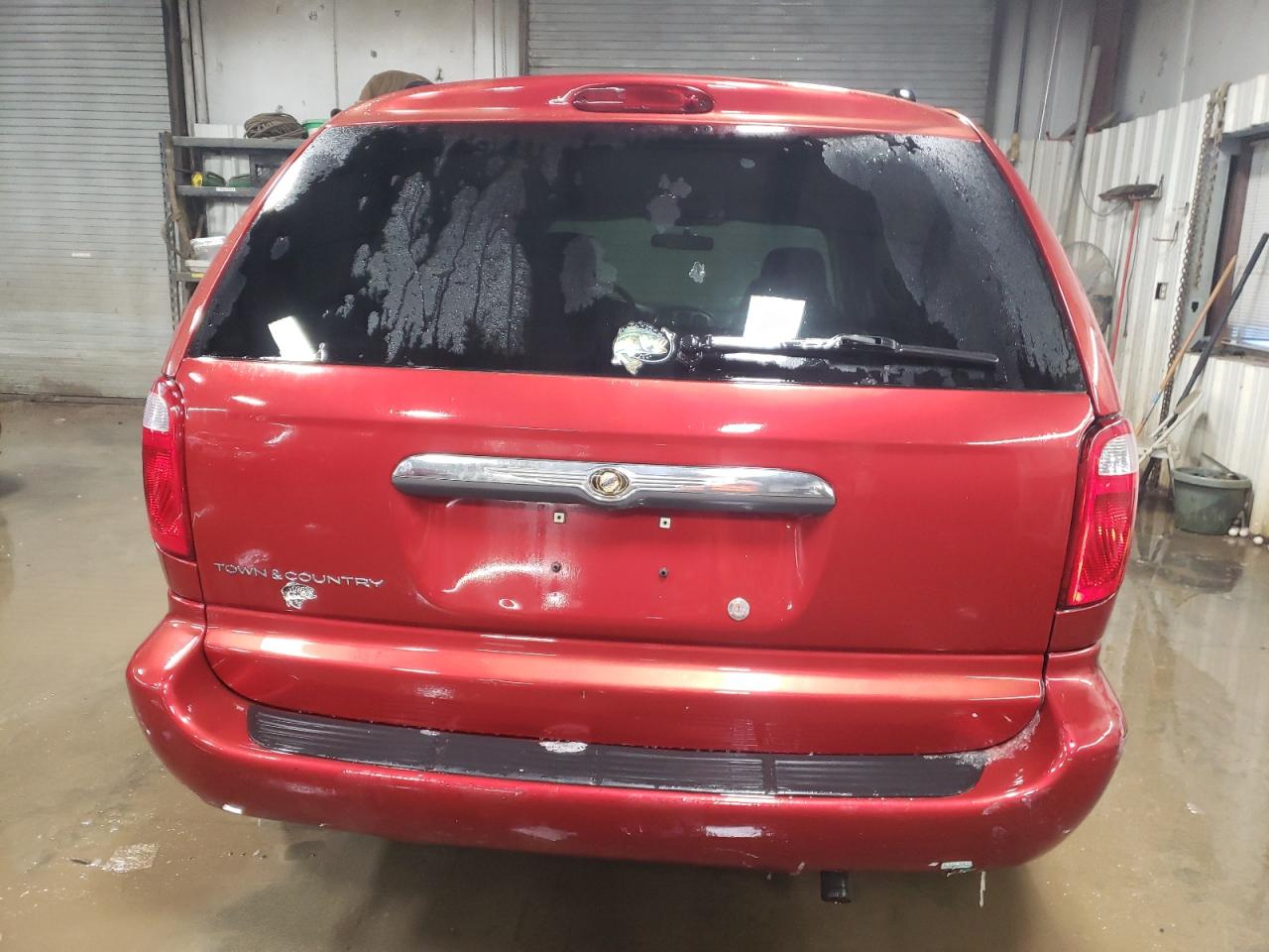 2007 Chrysler Town & Country - Image 6