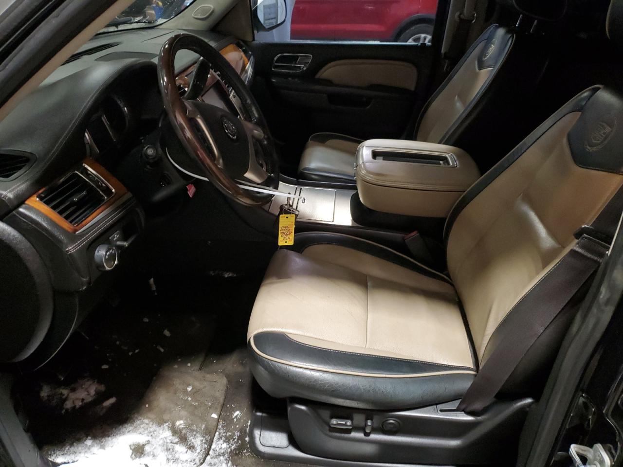 2013 Cadillac Escalade - Image 7