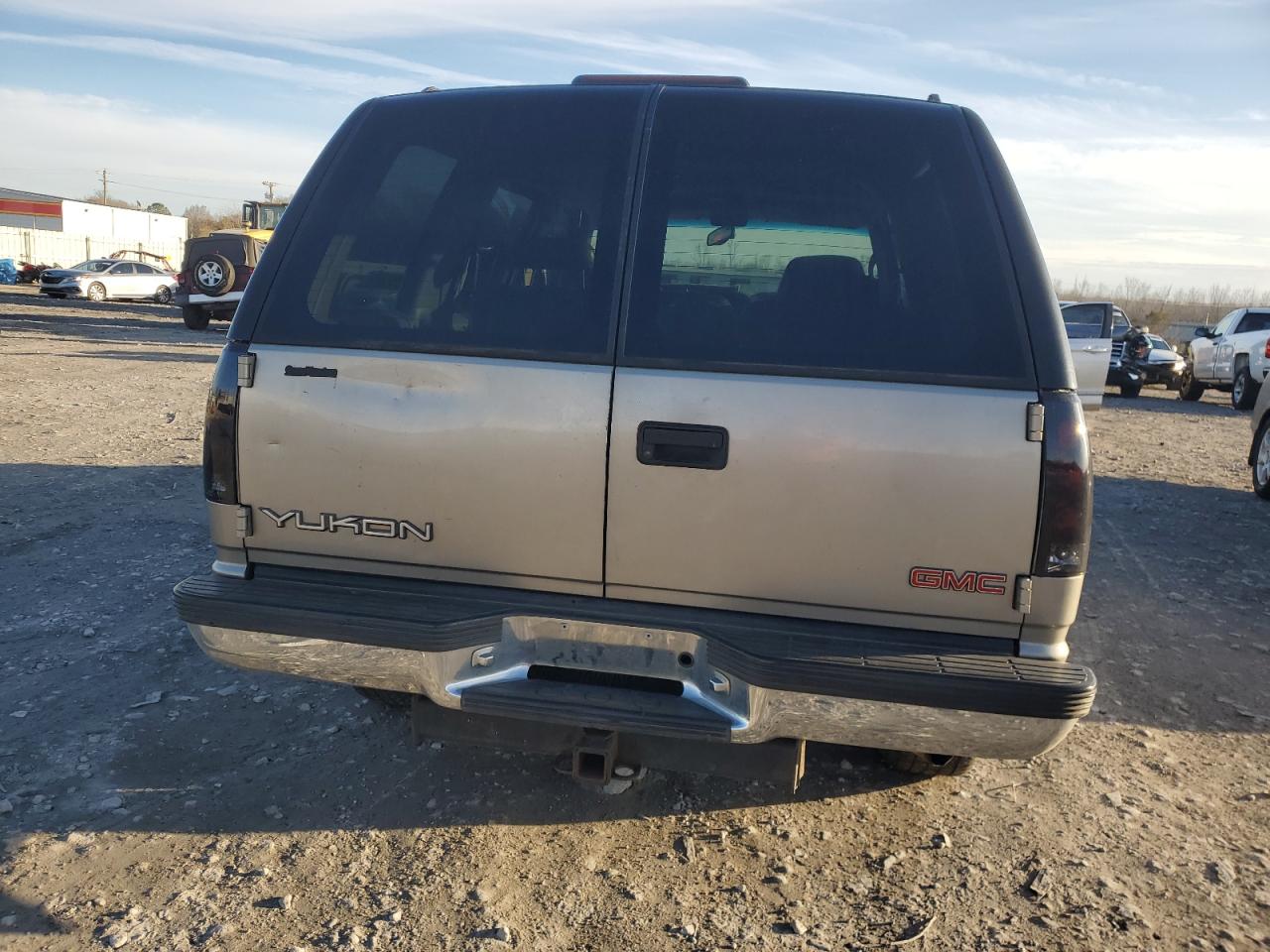 1999 GMC Yukon - Image 6