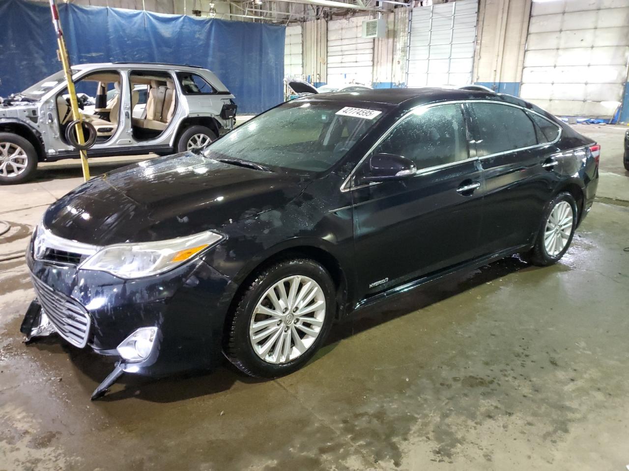 2014 Toyota Avalon - Image 1
