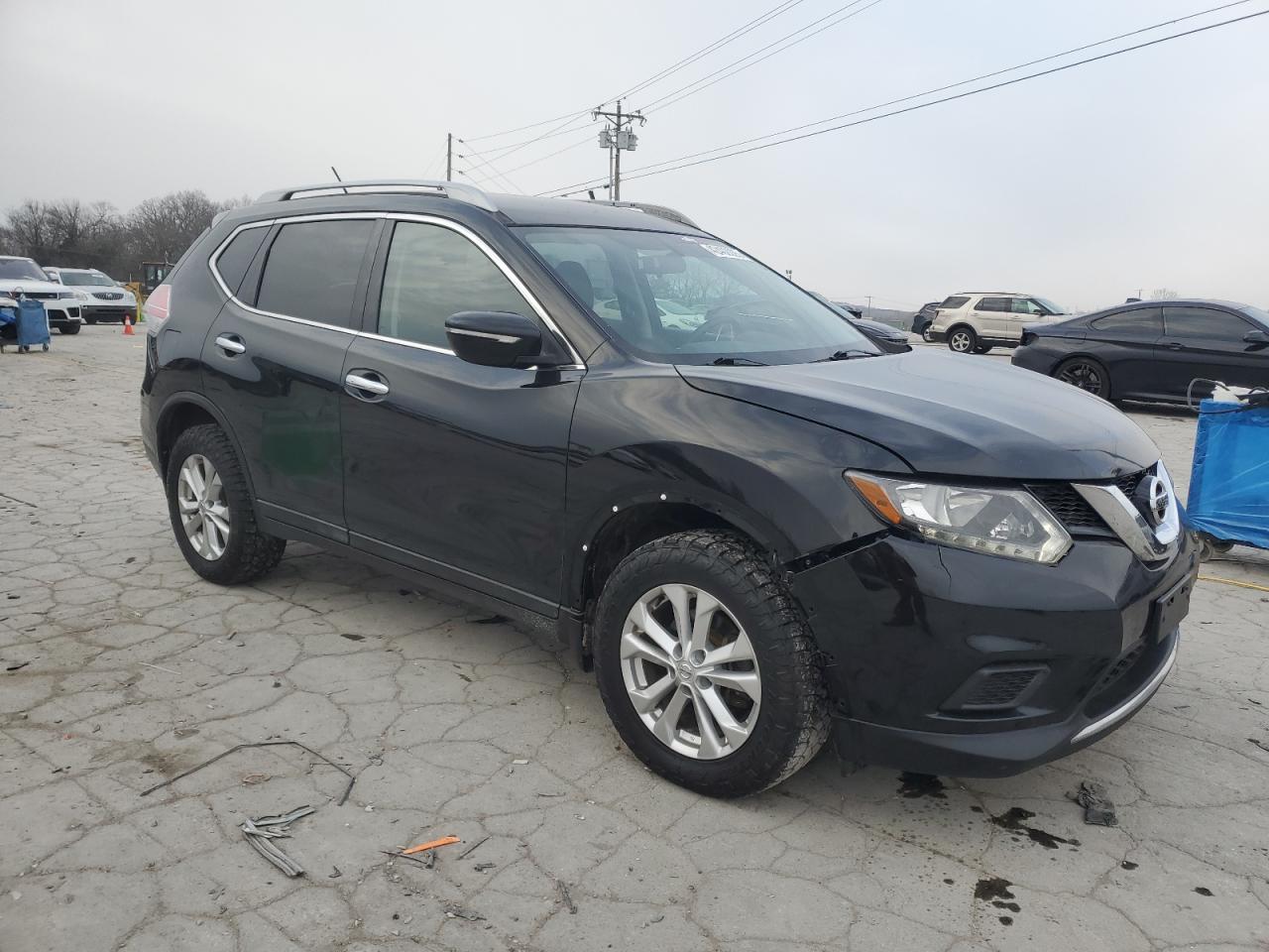 2015 Nissan Rogue - Image 4