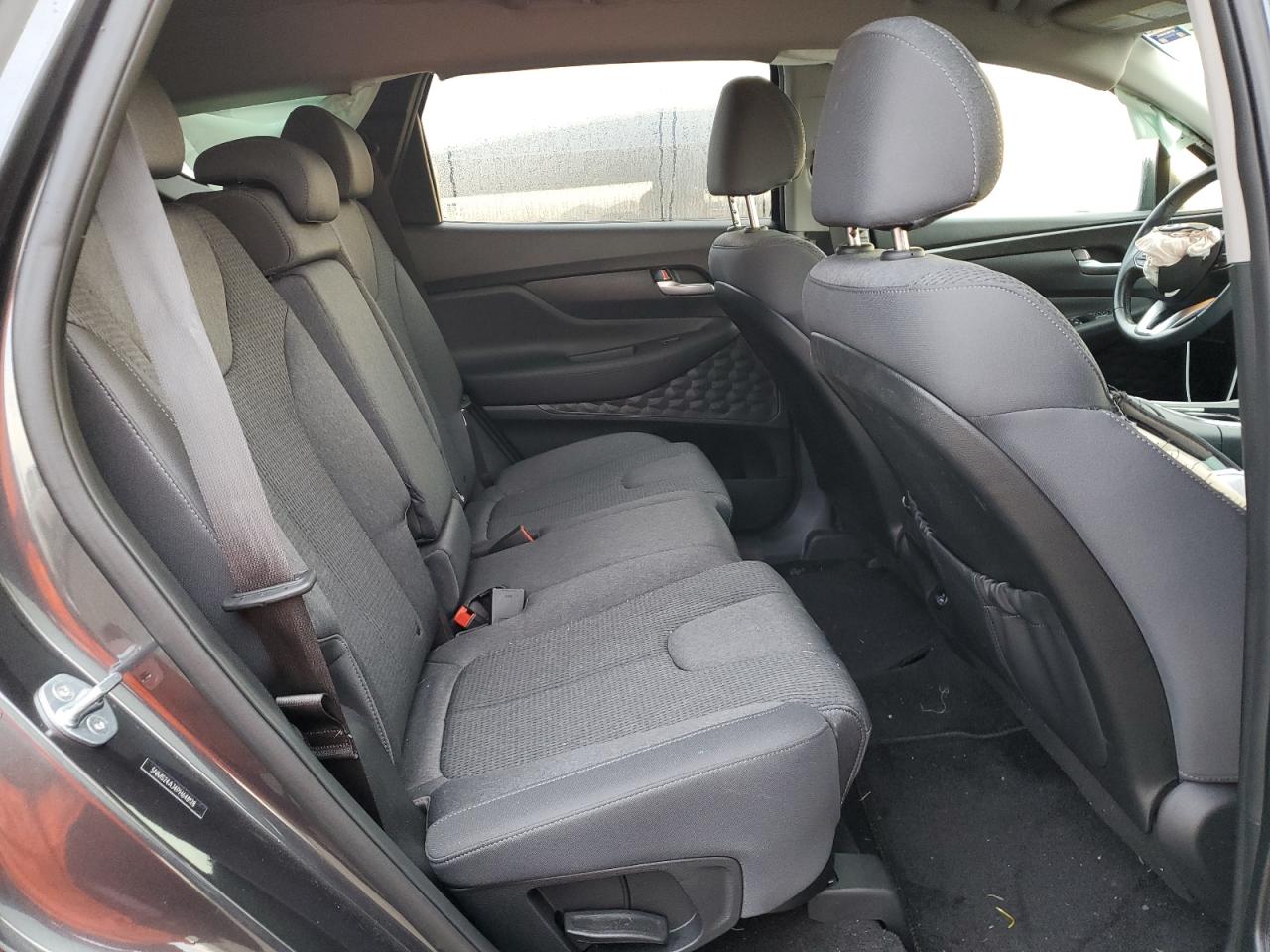 2023 Hyundai Santa Fe - Image 11