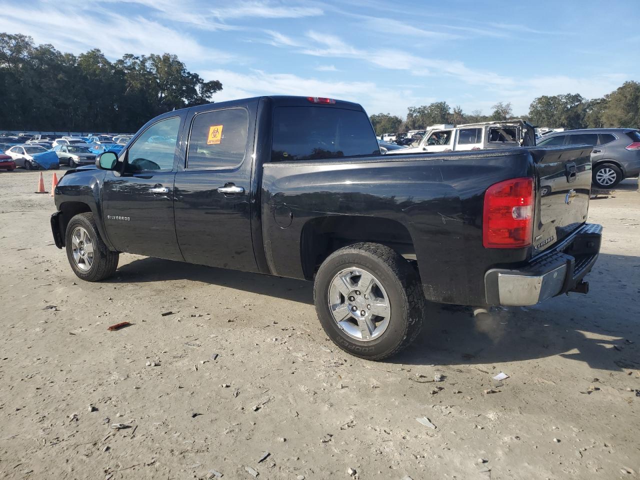 2011 Chevrolet Silverado - Image 2