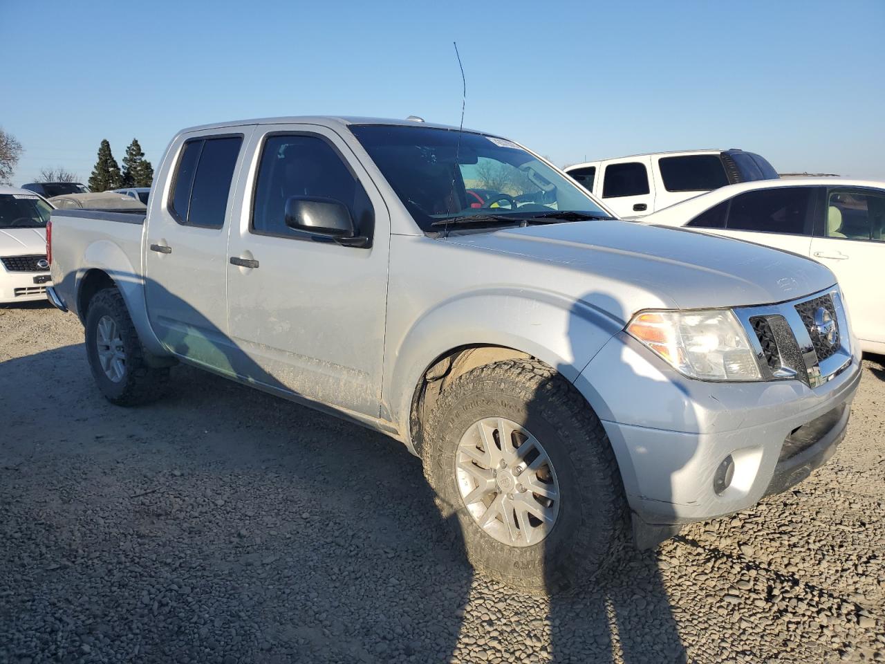 2016 Nissan Navara (Frontier) - Image 4