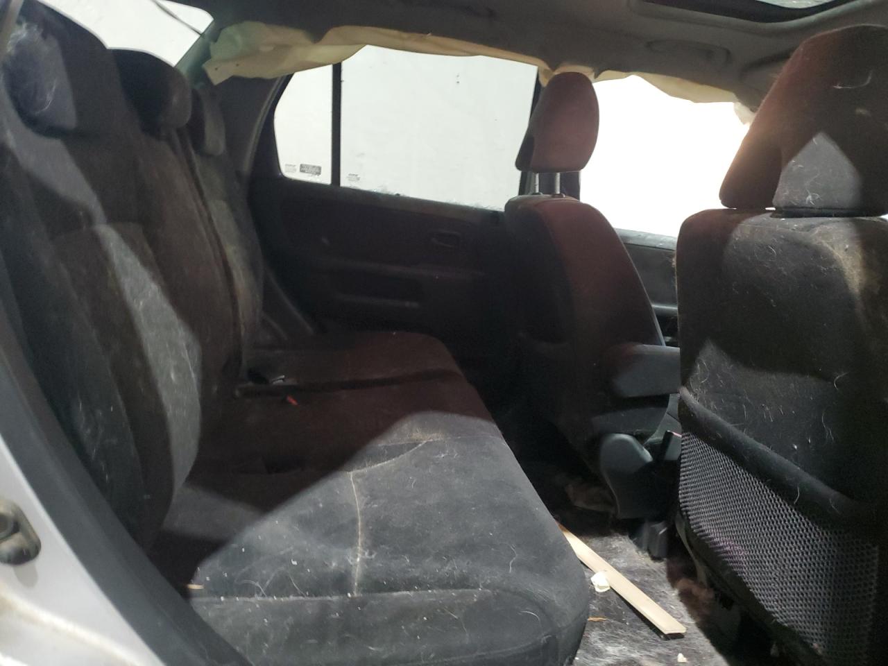 2005 Honda CR-V - Image 11