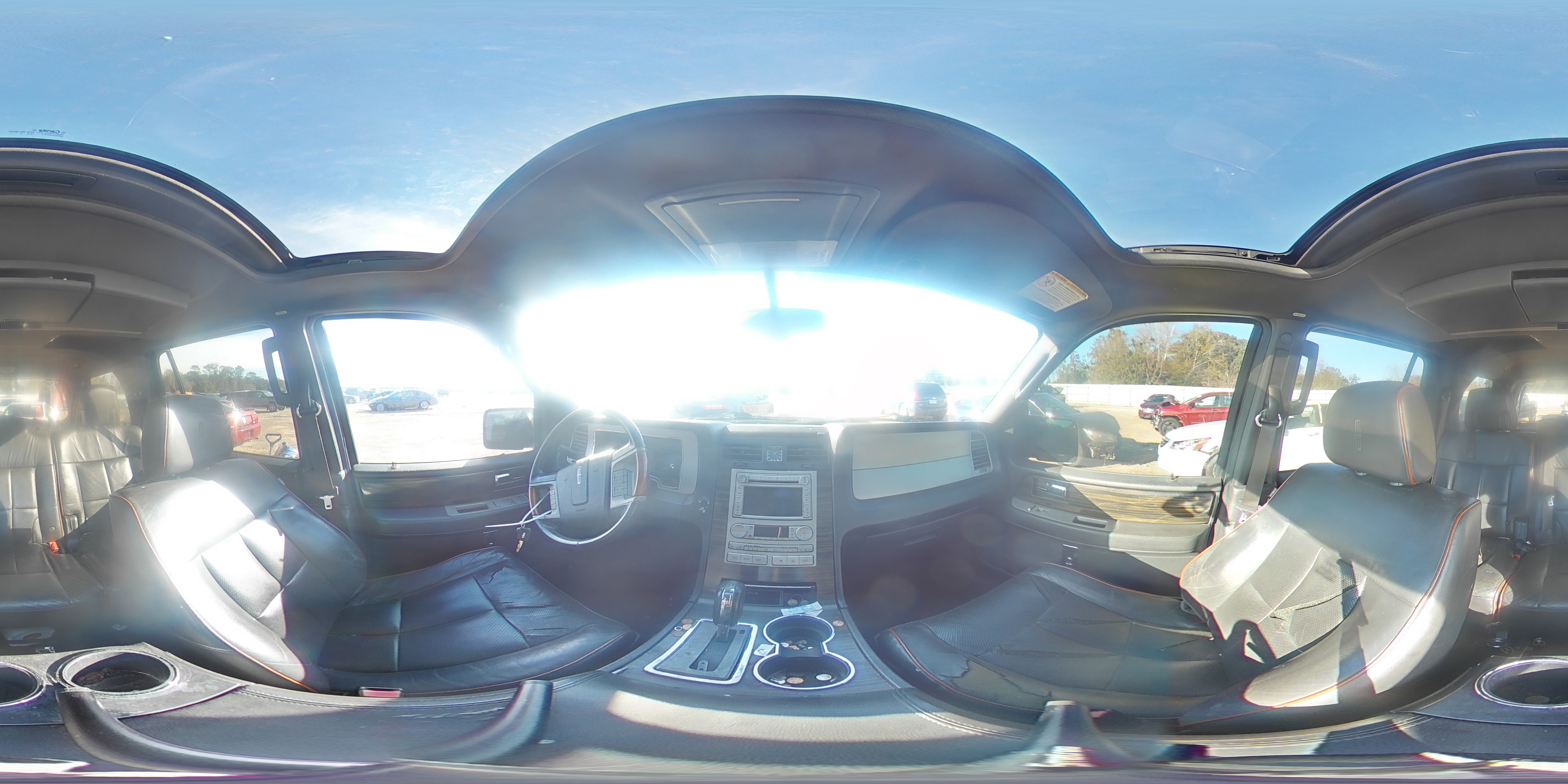 2007 Lincoln Navigator - Image 13