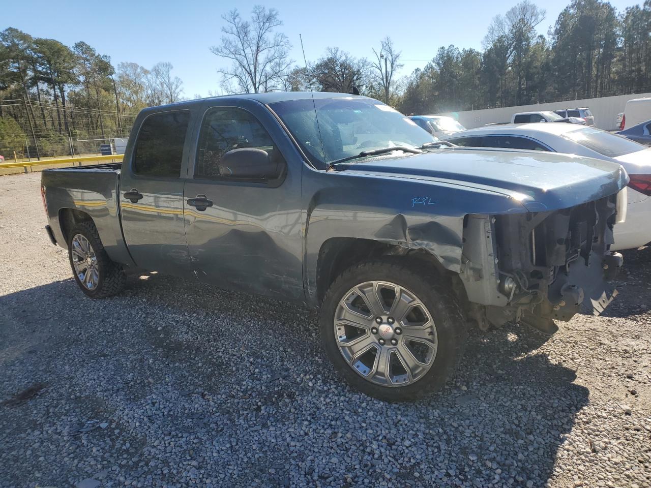 2012 Chevrolet Silverado - Image 4