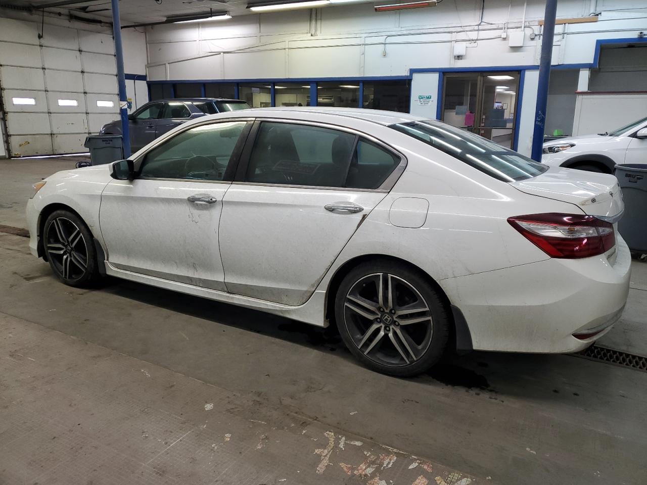 2017 Honda Accord - Image 2