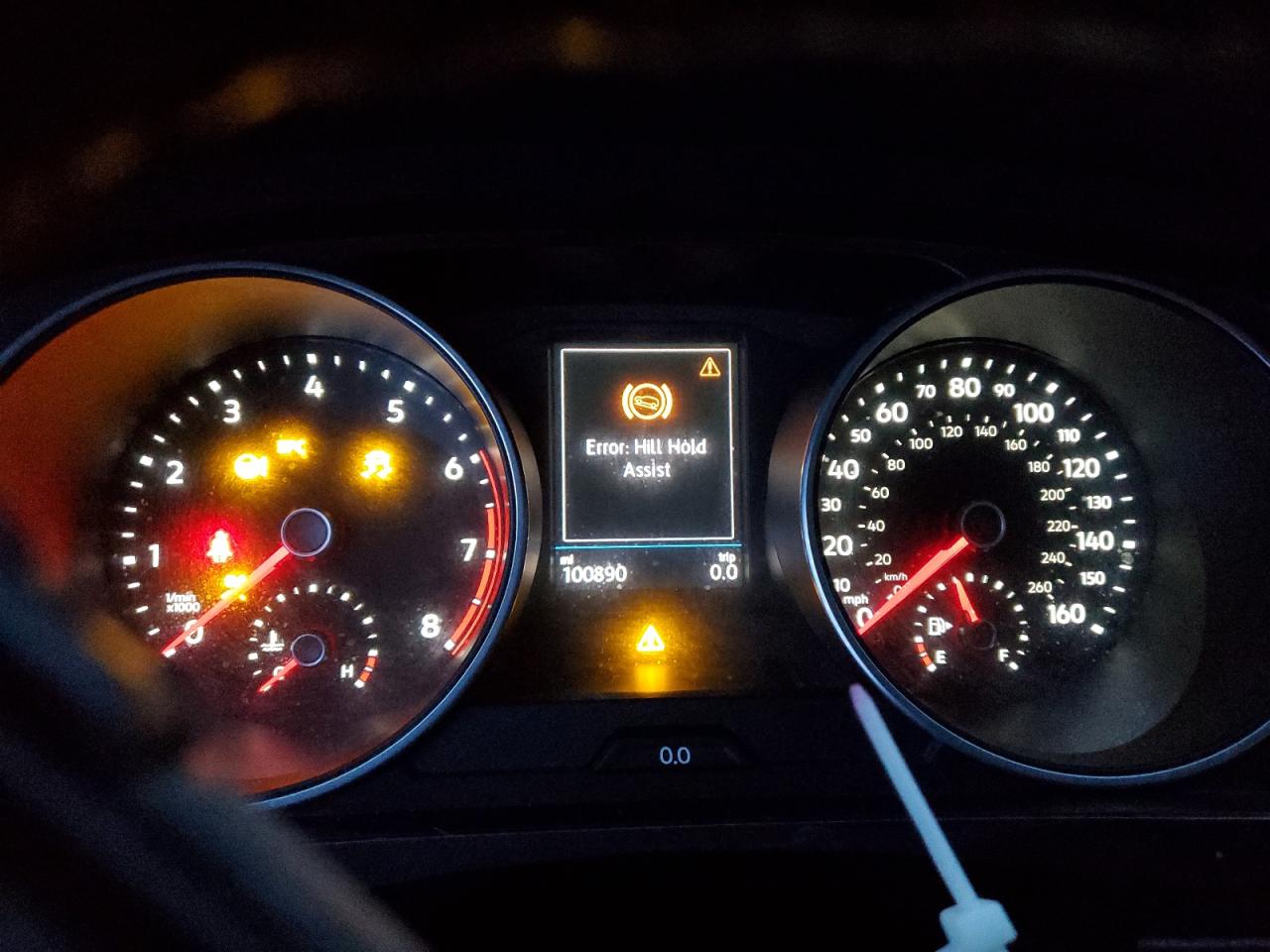 2018 Volkswagen Tiguan - Image 9