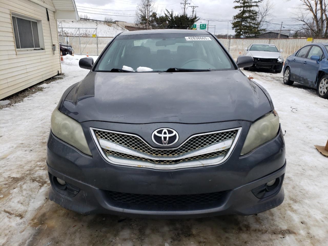 2010 Toyota Camry - Image 5