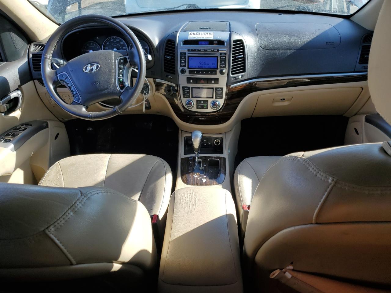 2012 Hyundai Santa Fe - Image 8