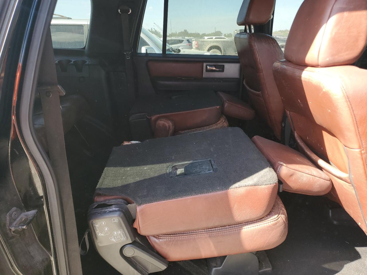 2008 Ford Expedition - Image 11