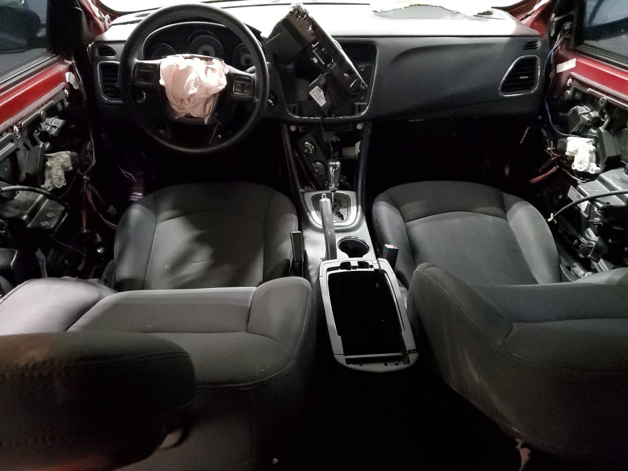 2014 Chrysler 200 - Image 8