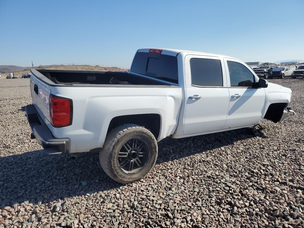 2014 Chevrolet Silverado - Image 3