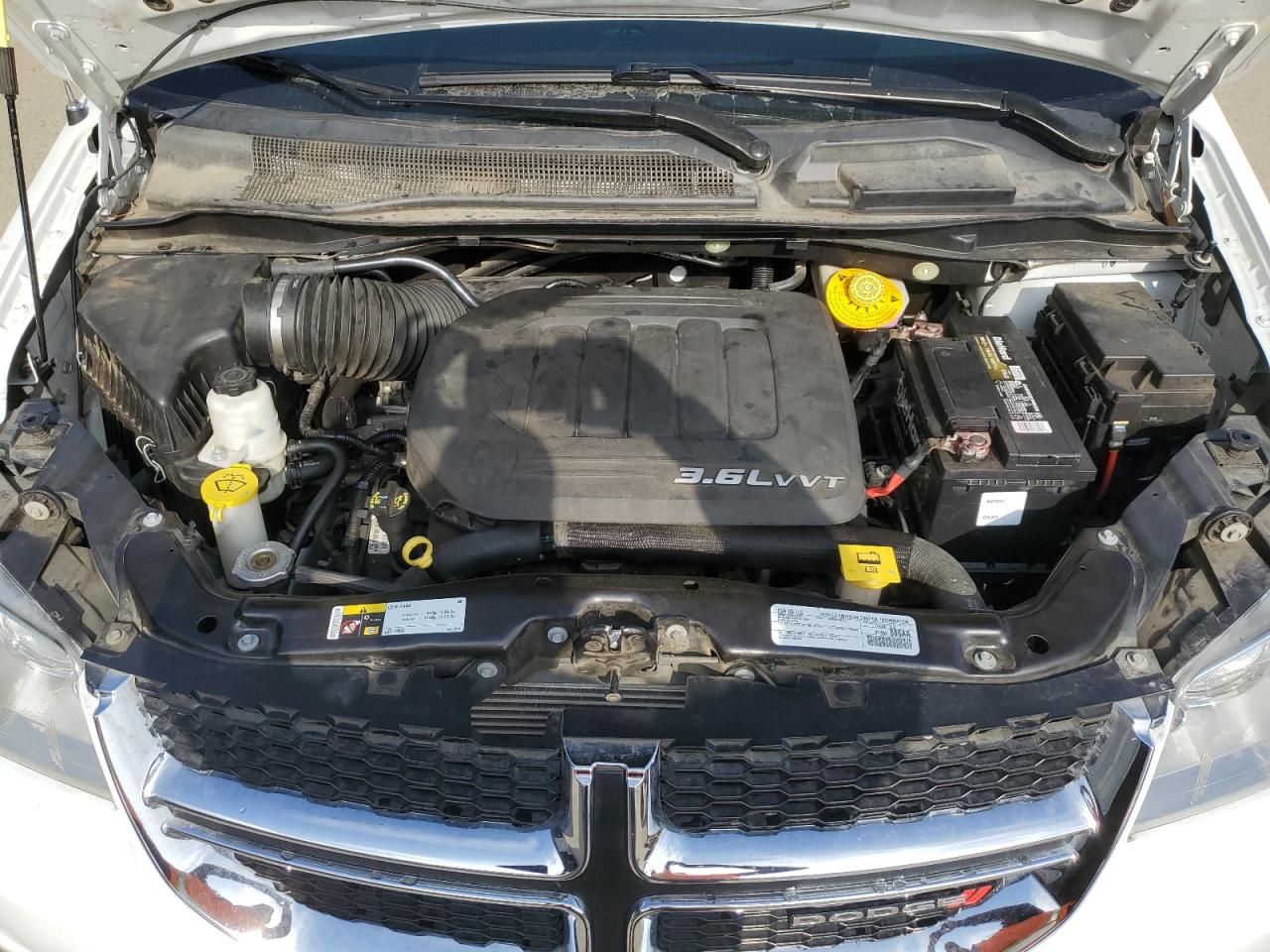 2017 Dodge Caravan - Image 12