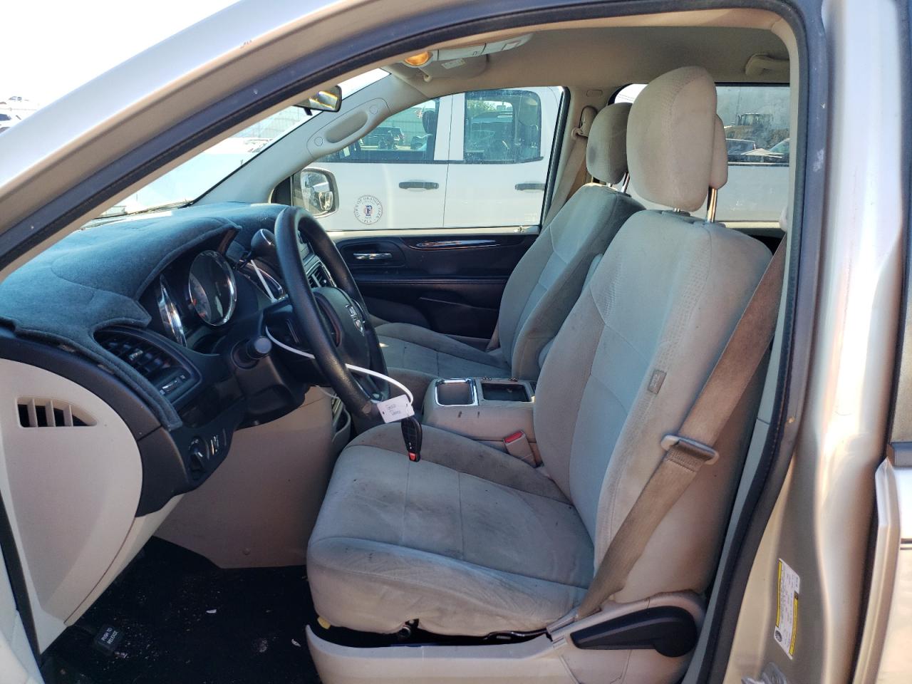 2013 Dodge Caravan - Image 7