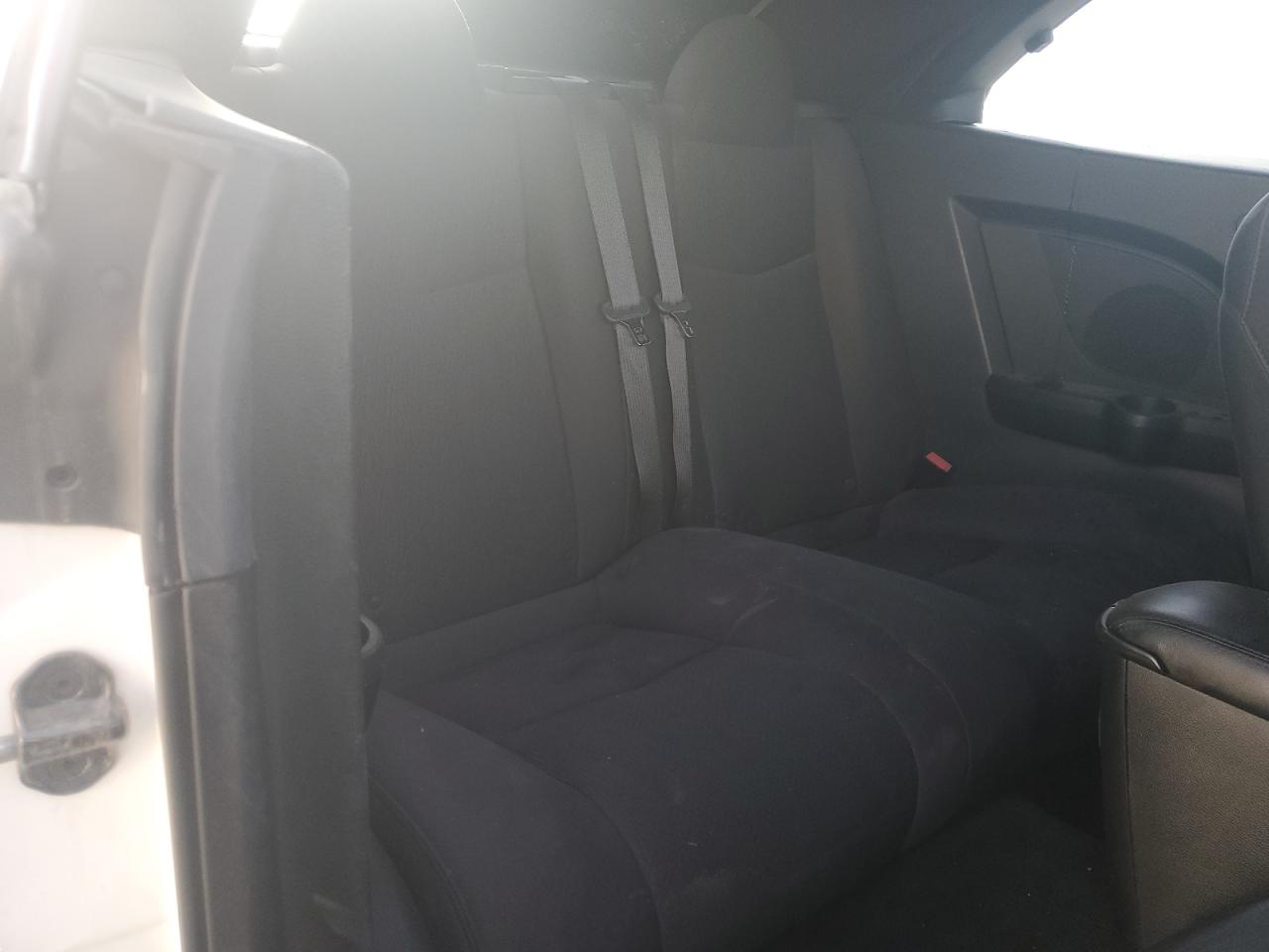 2013 Chrysler 200 - Image 10