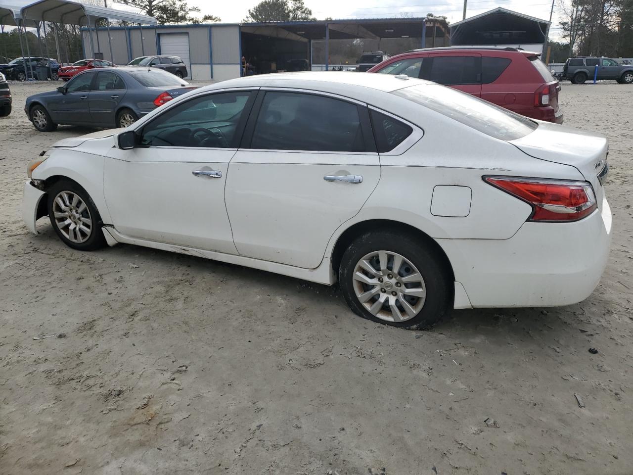 2015 Nissan Altima - Image 2