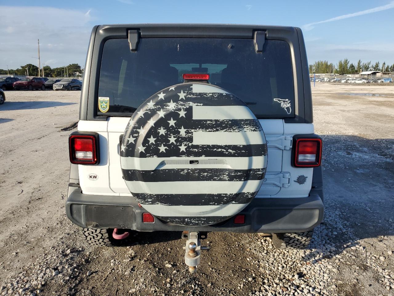 2018 Jeep Wrangler - Image 6
