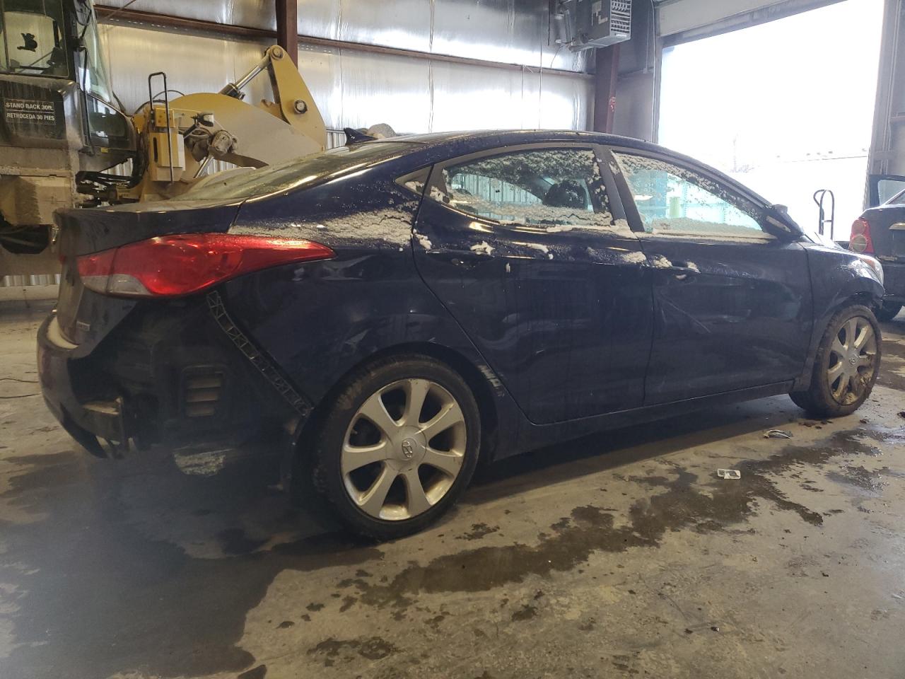 2013 Hyundai Elantra - Image 3