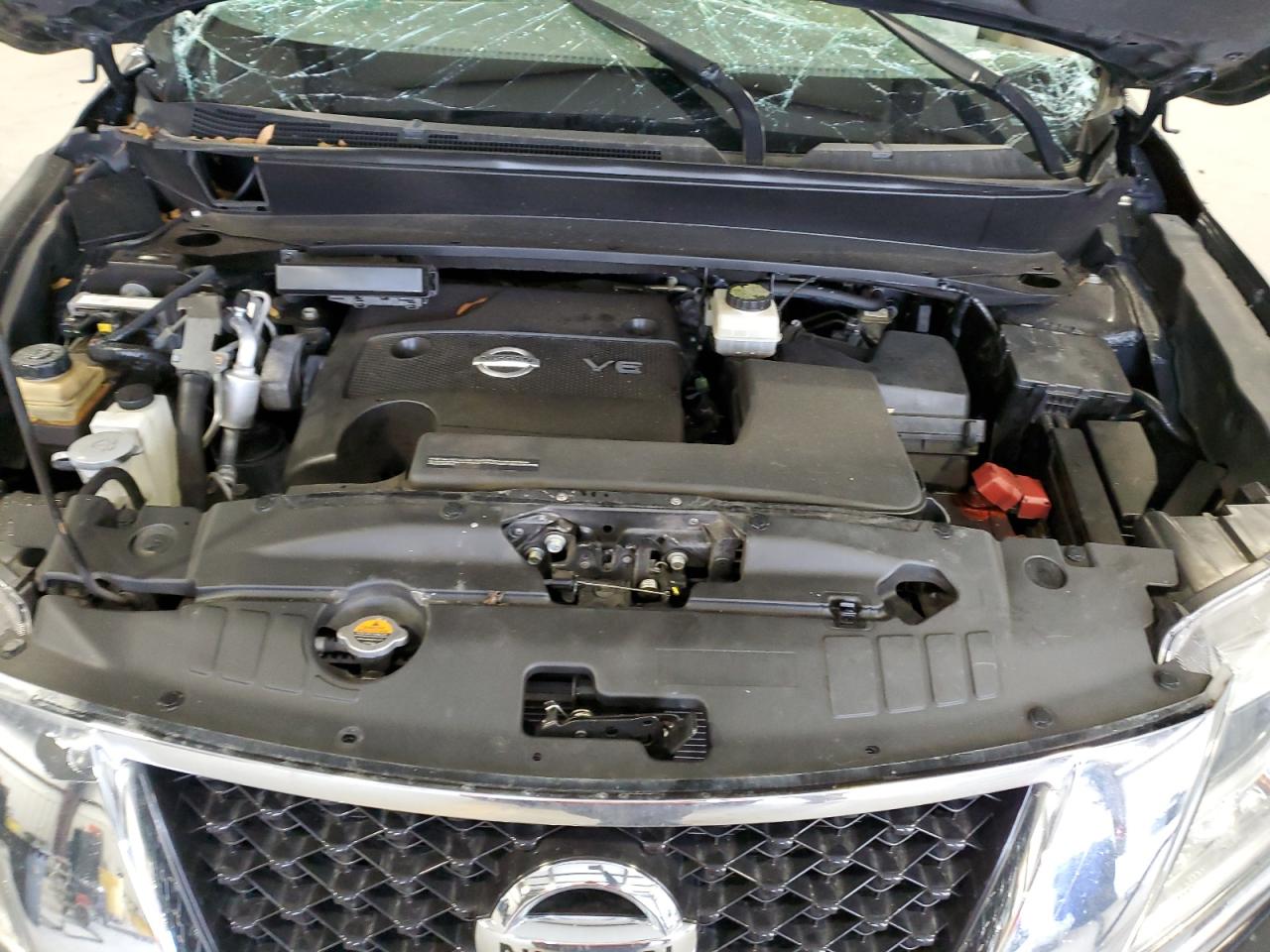 2015 Nissan Pathfinder - Image 12