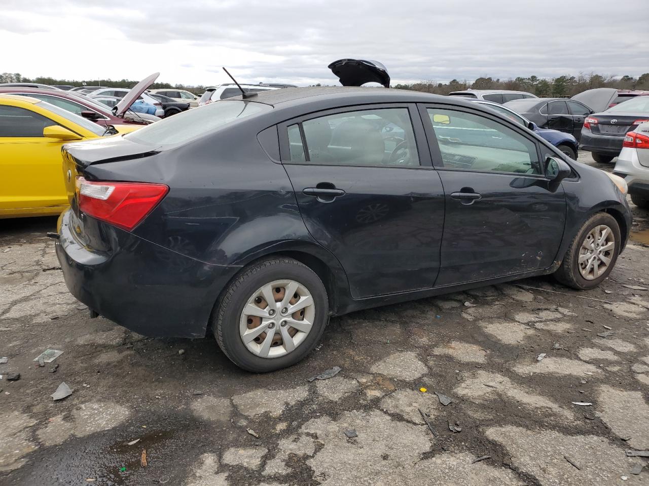 VIN KNADM4A37E6347641 2014 KIA RIO no.3