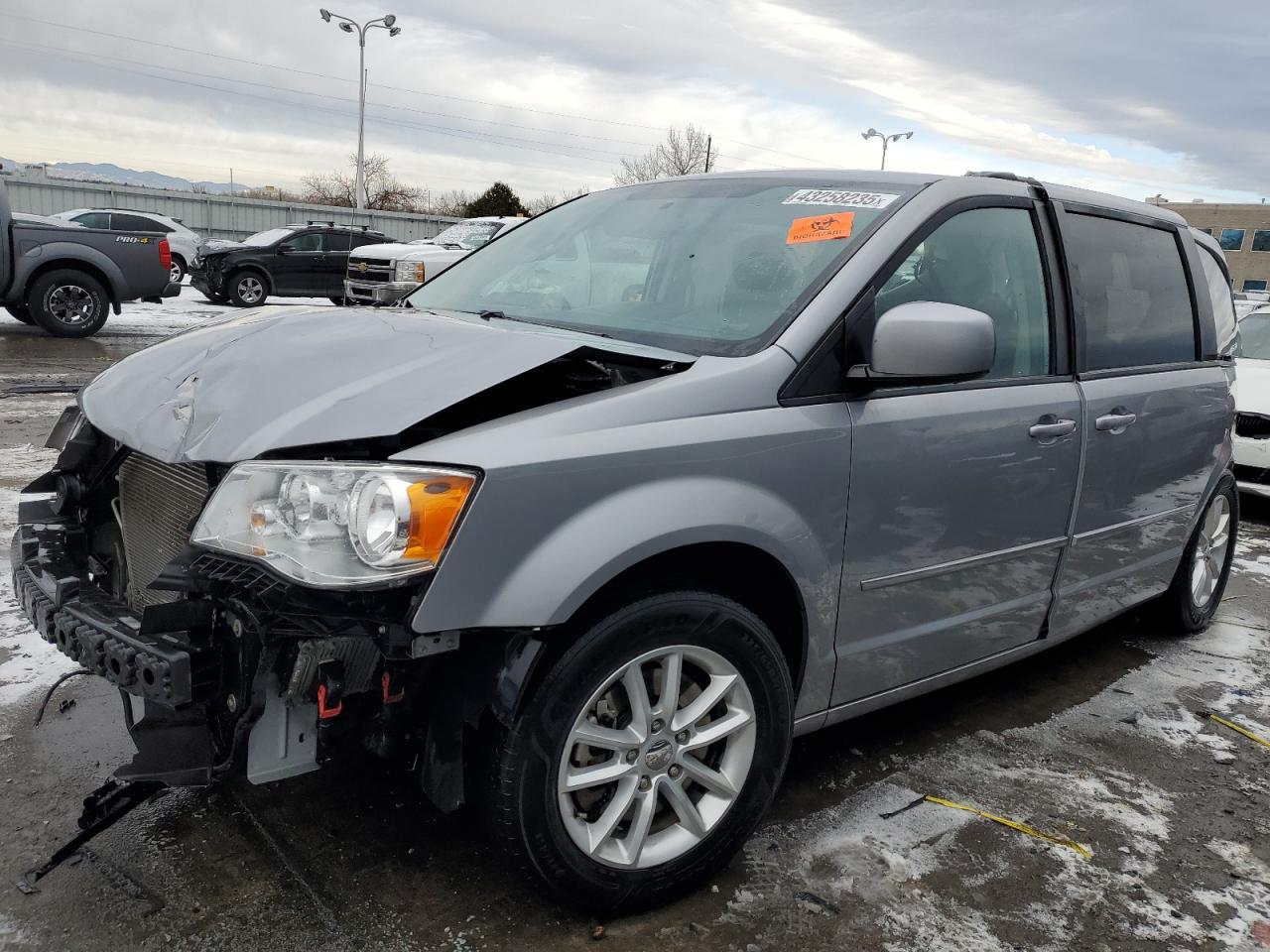 2016 Dodge Caravan - Image 1
