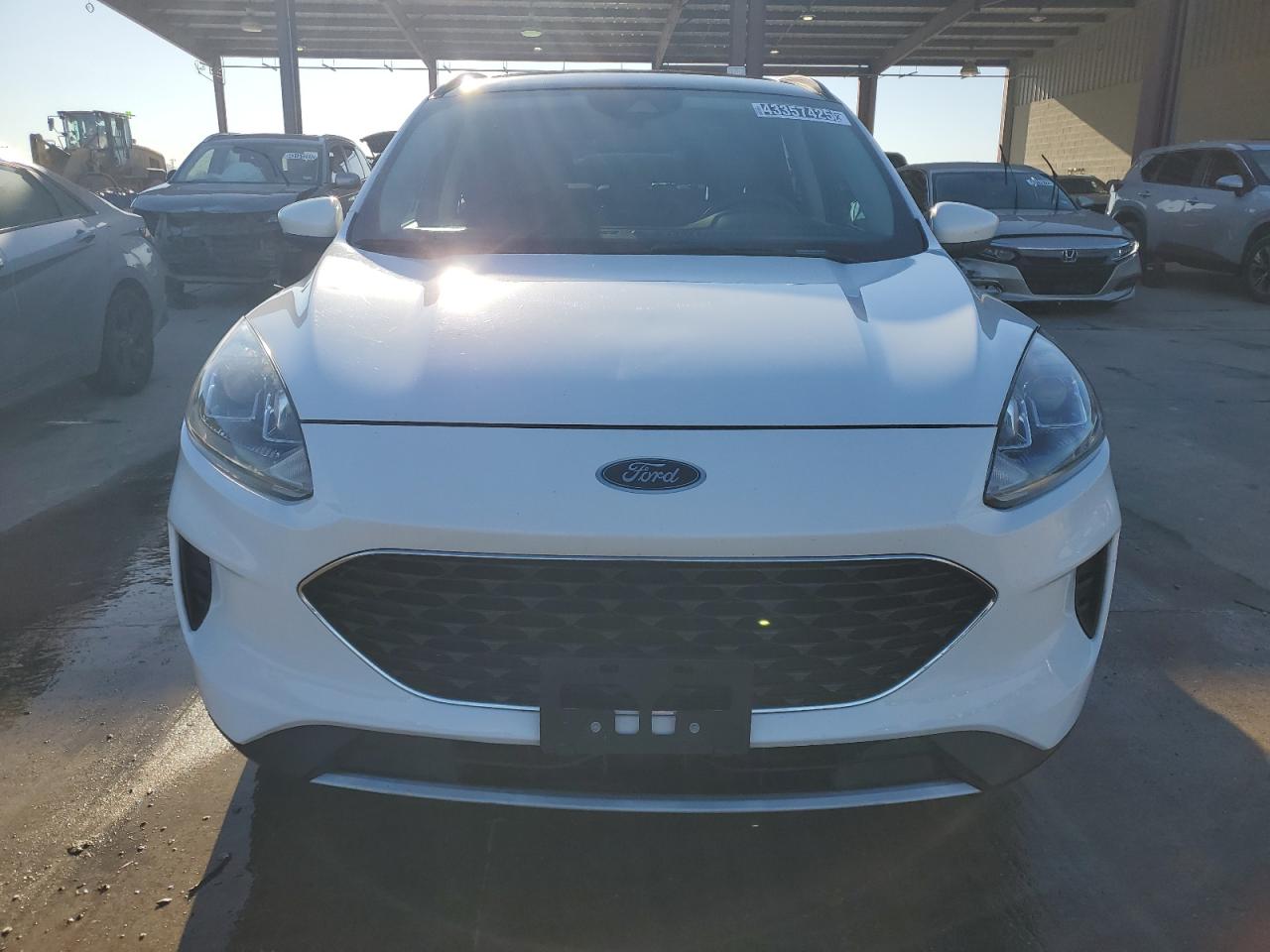 2020 Ford Escape - Image 5