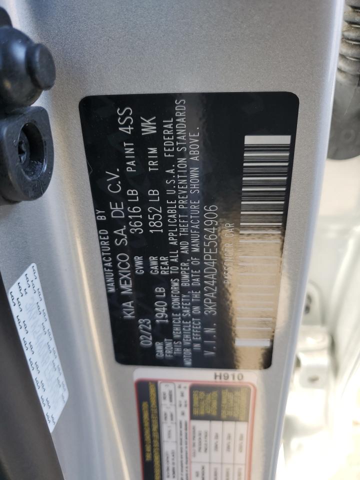 2023 Kia Rio - Image 12