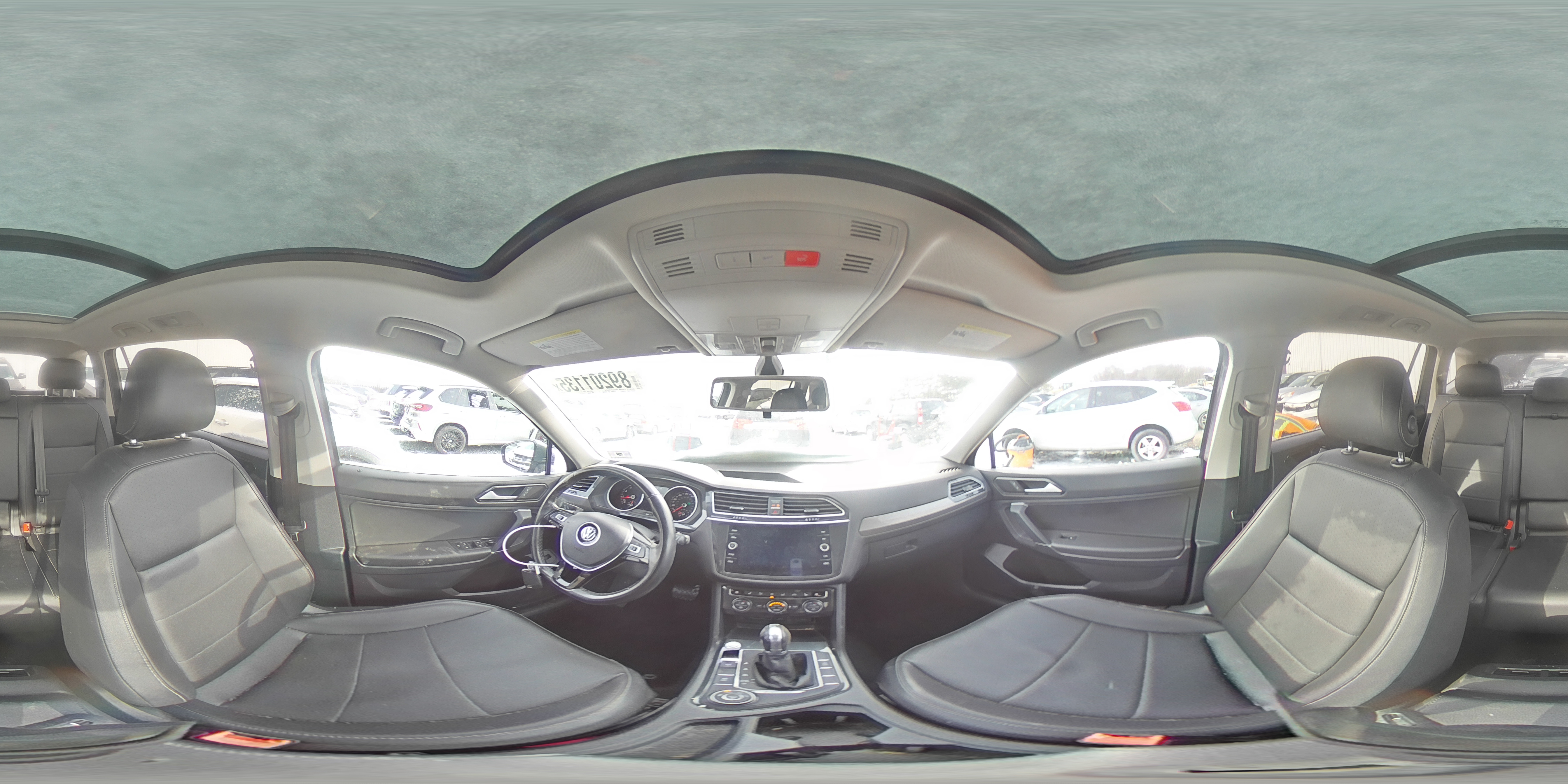 2018 Volkswagen Tiguan - Image 15