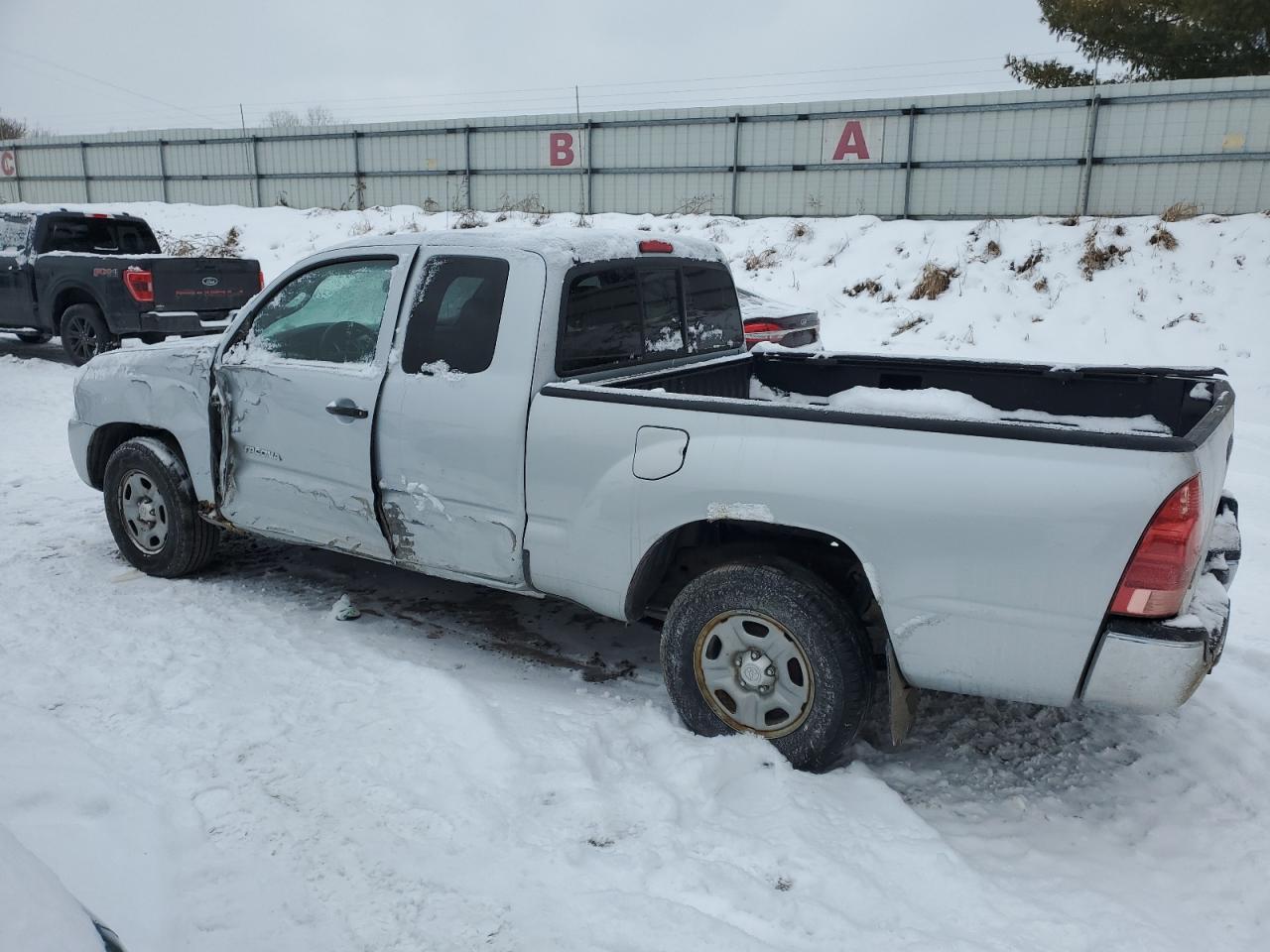 2006 Toyota Tacoma - Image 2