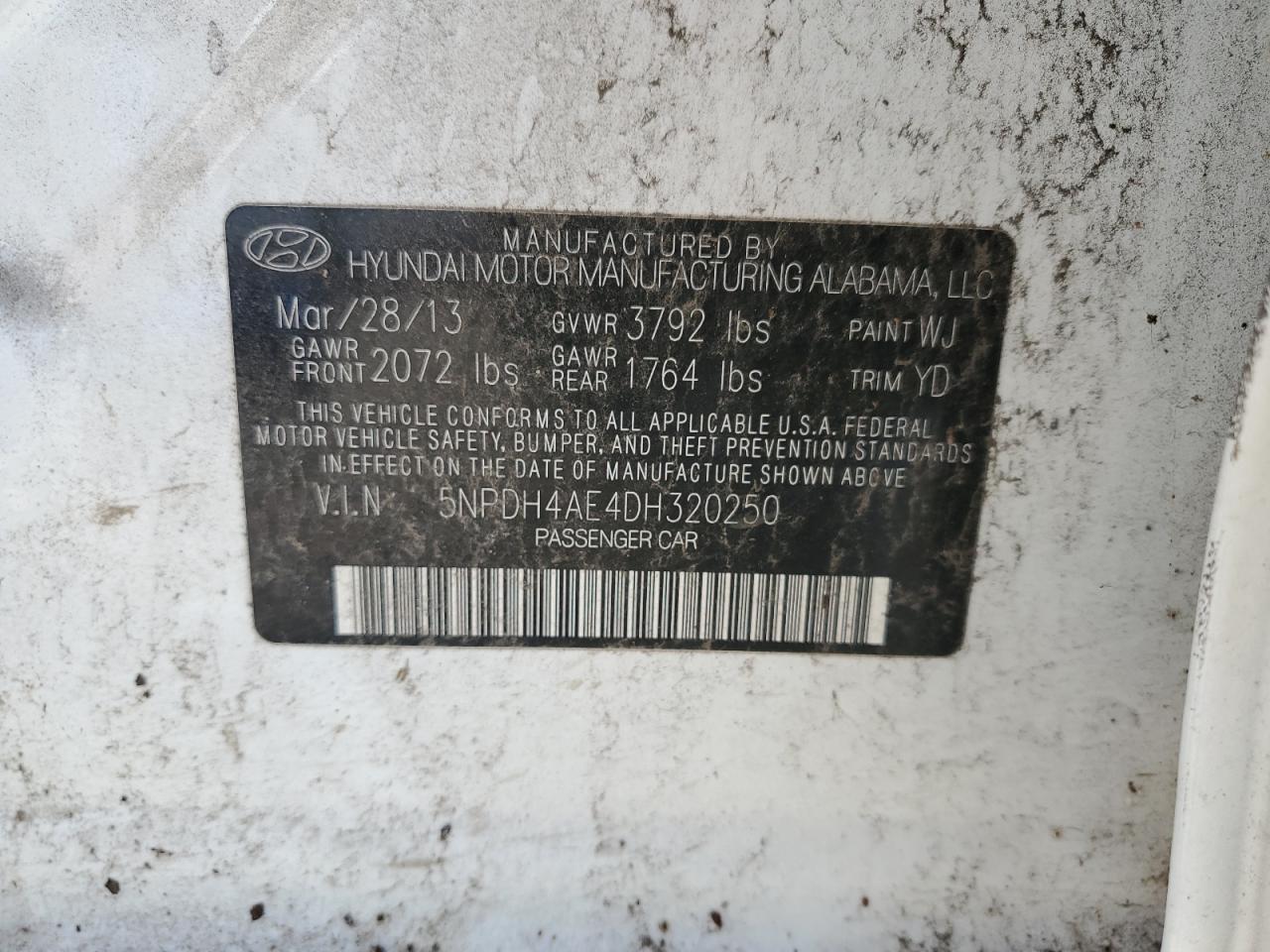 2013 Hyundai Elantra - Image 12